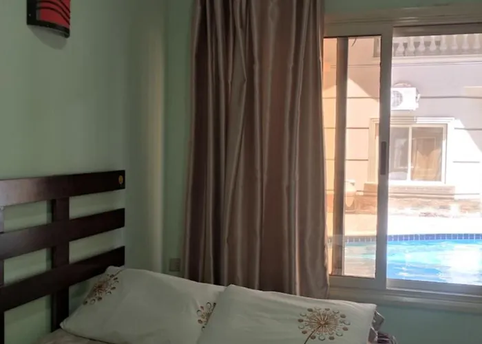 Daire Cozy With Pool Near *